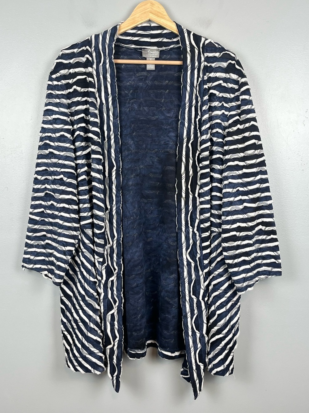 Chico’s Travelers Collection ruffle texture blue & black open front cardigan, XL